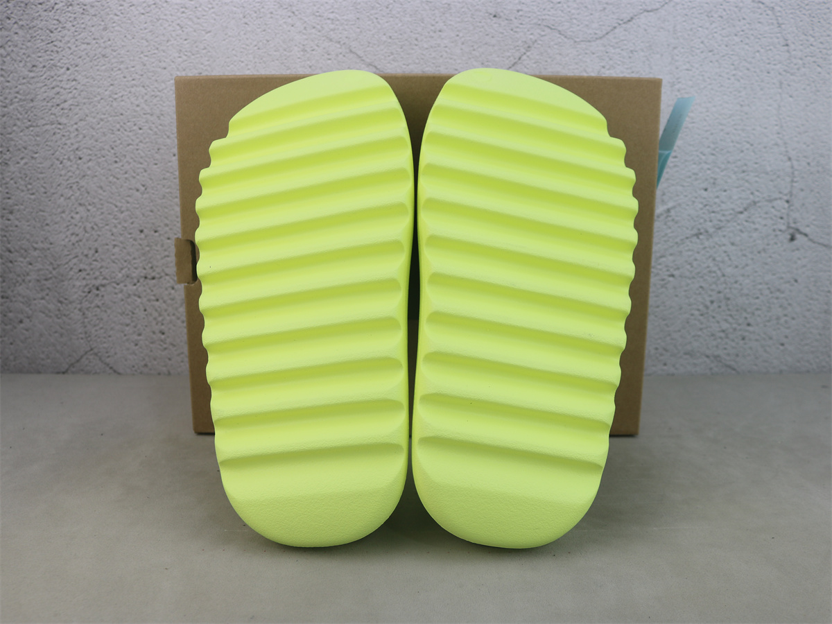 Free Shipping Yeezy Slide Glow Green 2022 Restock HQ6447